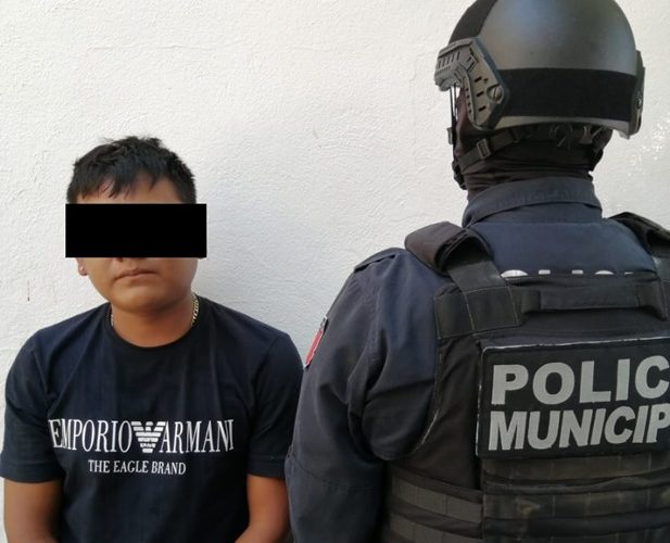 Aseguran a sujeto con probable marihuana en la colonia Progreso