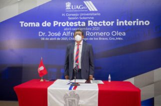 Toma Protesta el Dr. José Alfredo Romero Olea como rector Interino de la UAGro.