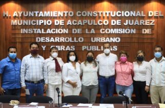 Toma protesta alcaldesa a integrantes de la comisión de Desarrollo Urbano y Obras Públicas del Cabildo