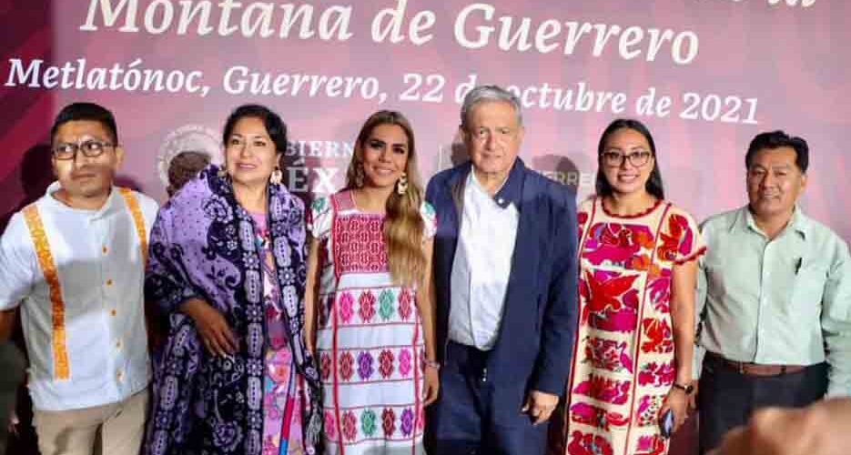 Gira de trabajo de Andres Manuel Lopez Obrador y la gobernadora Evelyn Salgado Pineda