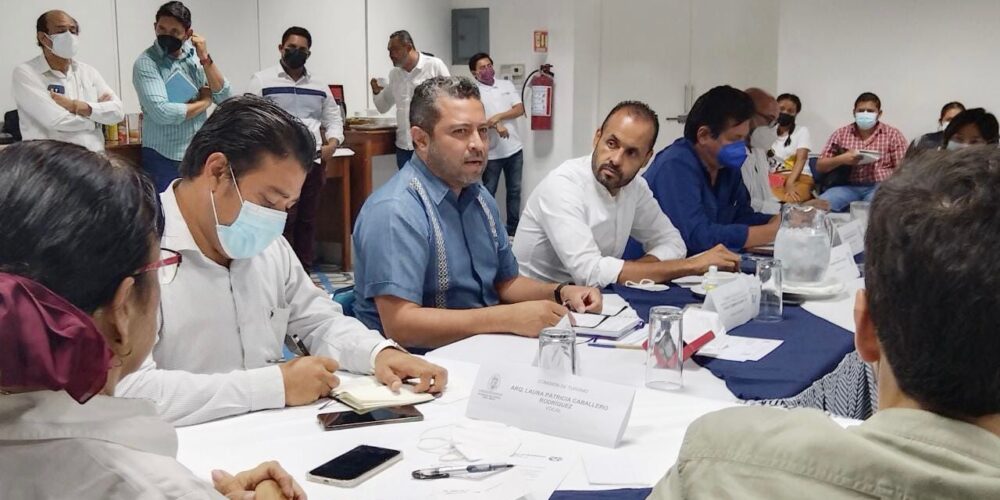 Dialoga SECTUR con sectores turísticos para fortalecer en unidad esta actividad en los destinos de Guerrero