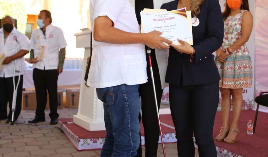 Con la entrega de apoyos conmemora la gobernadora Evelyn Salgado el Día Internacional de las Personas con Discapacidad