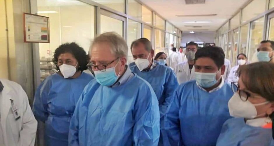 Acuerdan autoridades federales y estatales reforzar el Laboratorio Estatal de Salud Pública de Guerrero