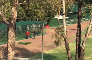 AMLO vuelve al campo de beisbol por tercer día consecutivo tras hospitalización