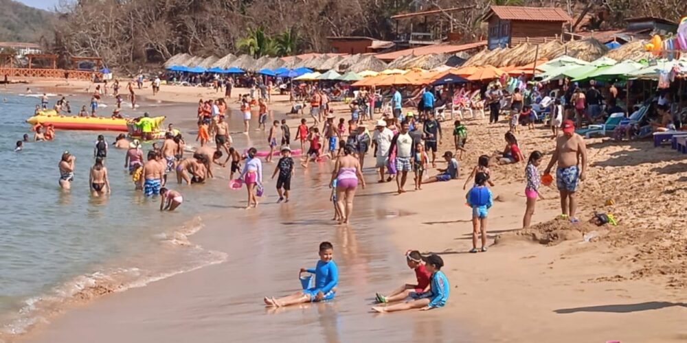 Más de 92 mil turistas visitaron Guerrero durante el segundo fin de semana largo del año: Secretaría de Turismo