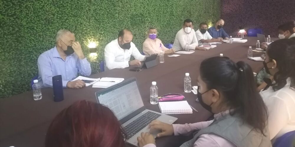 Titular de la SEG se reúne con la estructura