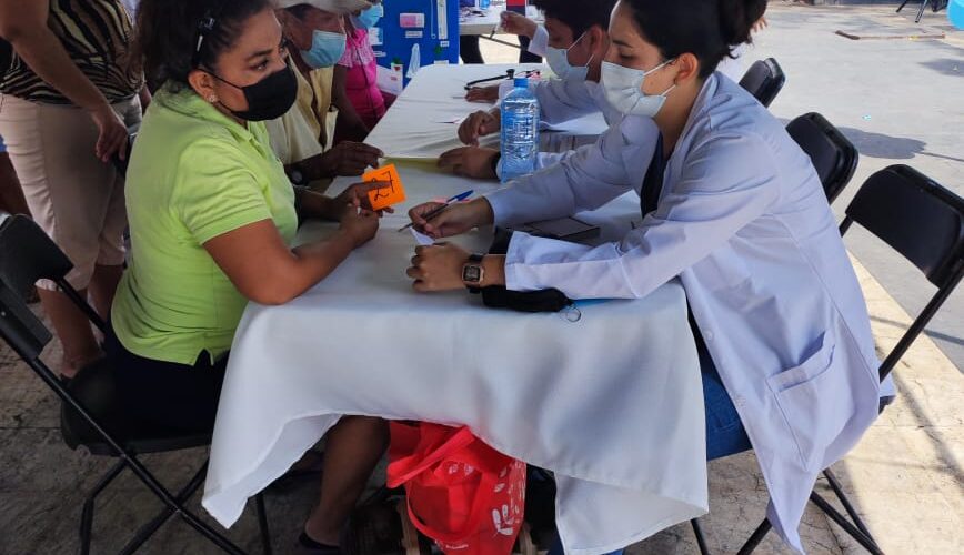 Con Jornada Médica conmemora DIF Acapulco “Día Internacional de la Salud”