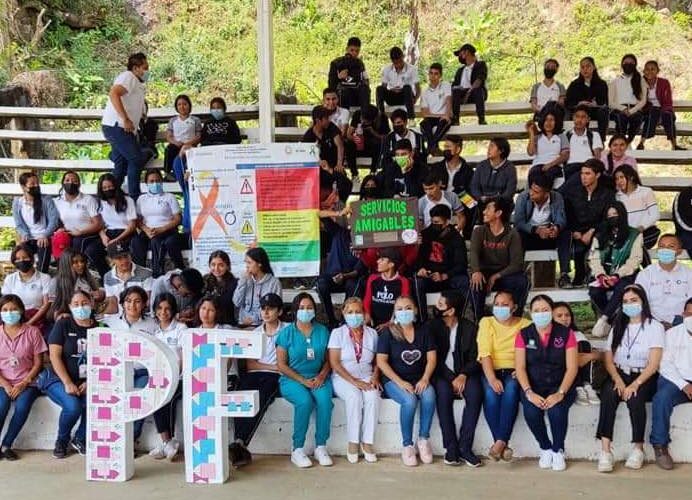 Llevan la SSG y el Ayuntamiento de Atoyac servicios de salud a mujeres de El Paraíso