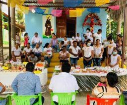 El inge impartió el curso de capacitación a mujeres de Copala para la elaboración de productos de coco y mango