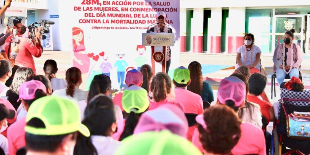 Encabeza Evelyn Salgado 1era Caminata Familiar para conmemorar la Lucha contra la Mortalidad Materna en Guerrero