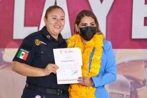 Reconoce Evelyn Salgado valentía y actos heroicos de las y los bomberos de Guerrero