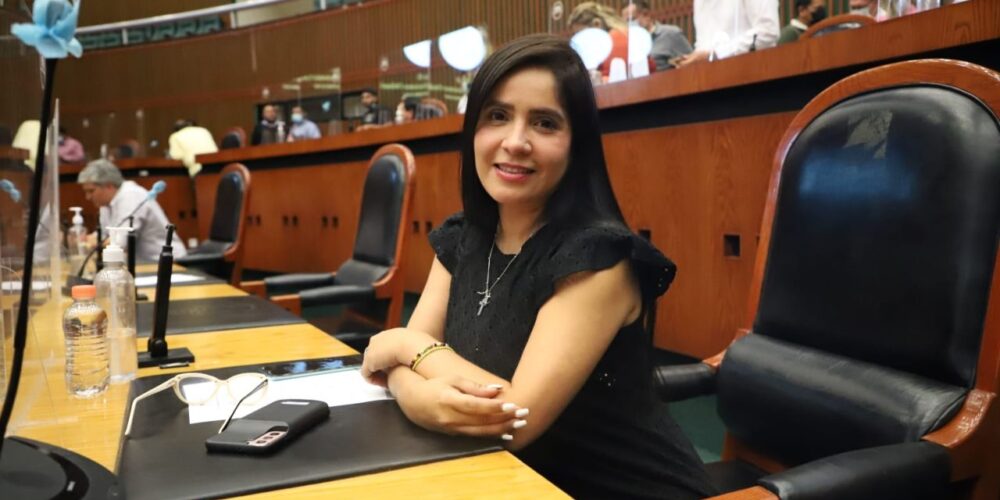 Encontrar las coincidencias en el Congreso es fundamental para avanzar en los temas prioritarios: Yoloczin Domínguez