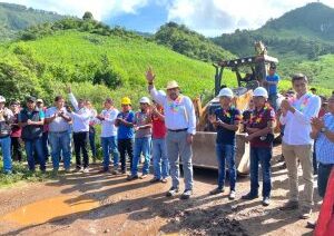 Inicia pavimentación del camino Huacalapa –El Fresno, en el municipio de Chilpancingo