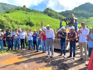 Inicia pavimentación del camino Huacalapa –El Fresno, en el municipio de Chilpancingo