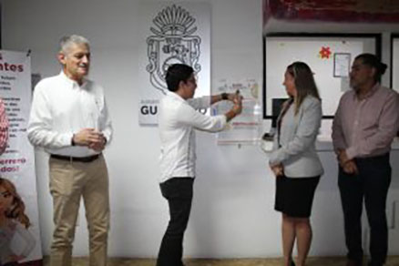 La Secretaría de la Contraloría instaló buzones transparentes en la casa del pueblo