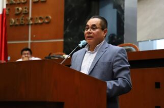 Plantean reforma para la gratuidad de estacionamientos en centros comerciales