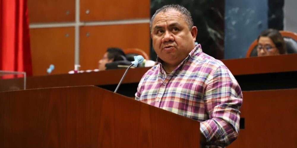 Presentan en el Congreso del Estado iniciativa de ley de juicio político y declaración de procedencia