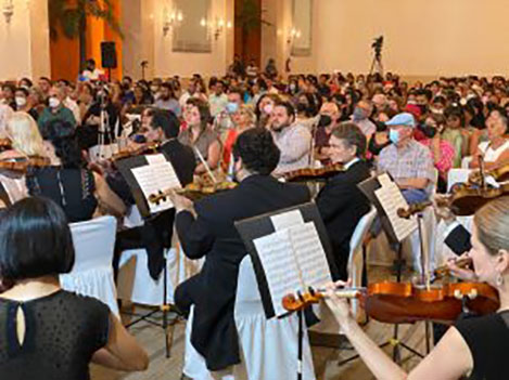 Emblemático concierto de la OFA con el coro de la UAGRO para celebrar el día de todos los santos