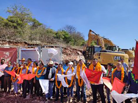 Gobierno del Estado pavimenta el camino Quechultenango- Oxtocapa, se invierten 15 mdp