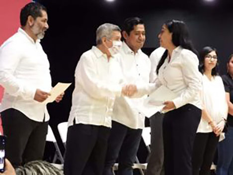 IBGRO reconoce a docentes y alumnos del programa transformando el talento guerrerense