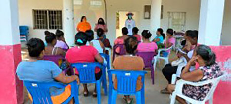 SEMUJER realiza pláticas sobre el derecho de las mujeres en localidades de Cuajinicuilapa