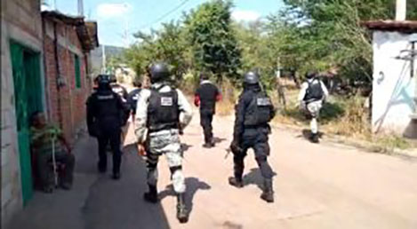 Continúa policía estatal, autoridades civiles y militares las labores de búsqueda del menor de edad en Tlapehuala