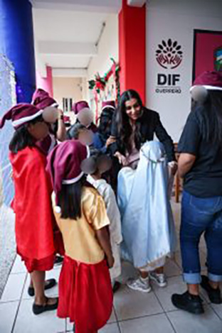 DIF Guerrero realiza posada a niñas y niños de la casa hogar