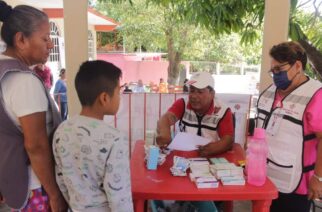 H. Ayuntamiento de Chilpancingo realiza brigada médica y asistencia social en la comunidad de Acahuizotla