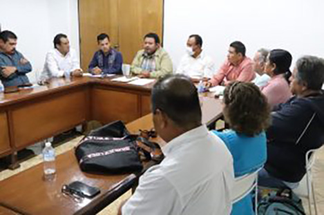 Presentan funcionarios del Gobierno de Guerrero programas y reglas de operación ante organizaciones sociales