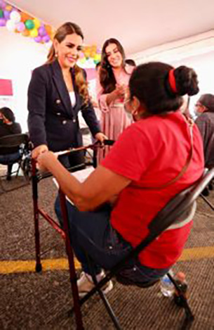 Seguiremos trabajando por los grupos vulnerables para seguir transformando Guerrero: Evelyn Salgado