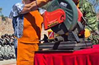 Asiste la Subsecretaria de Gobierno, Anacleta López Vega en ceremonia de destrucción de armamento en la 35 zona militar de Chilpancingo