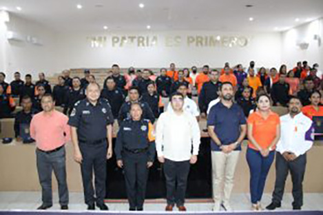 Clausura el Secretario de Seguridad Pública Estatal, Evelio Méndez Gómez el curso actuación policial con perspectiva de género en la UNIPOL