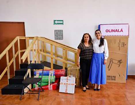 Entrega Liz Salgado Pineda materiales a unidades básicas de rehabilitación del Estado