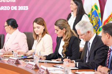 Firma Evelyn Salgado convenios de seguridad con estados limítrofes y de colaboración del FASP 2023