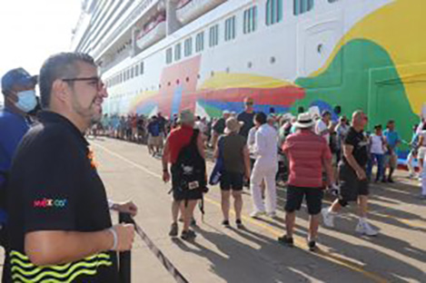 Arriba a Acapulco el vigésimo crucero de la temporada 2022-2023: Norwegian Encore