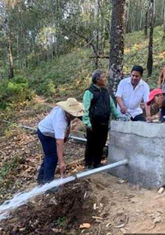 Construye Gobierno Estatal sistema de agua en la localidad indígena Plan de Guadalupe, en Atlamajalcingo