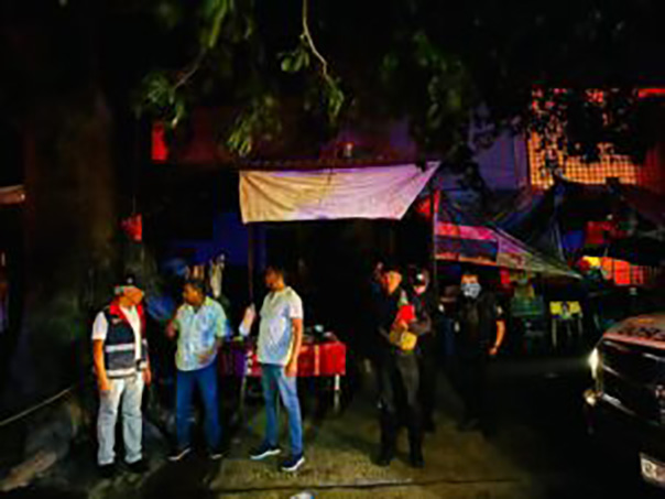 Bomberos de la SGIRPCGRO atienden el incendio que afectó el Mercado Central de Acapulco