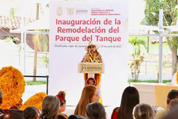 Con voluntad política y corazón, Evelyn Salgado le cumple a Chichihualco