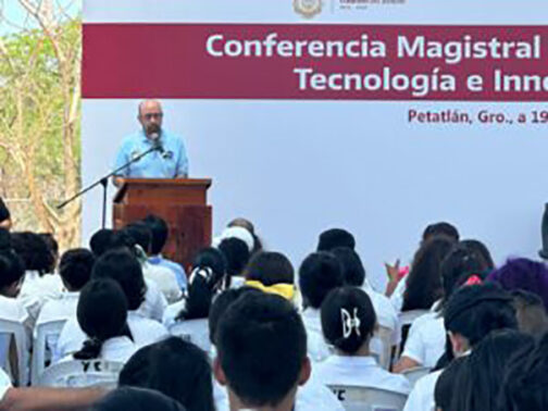 Imparte el primer astronauta mexicano, la conferencia “Educación, Ciencia y Tecnología”