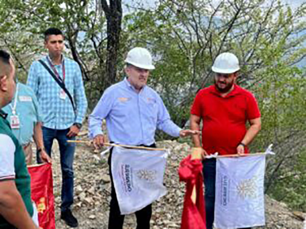 Inicia Cicaeg trabajos de conservación del camino Iyotla-Carrizal de Bravo, en el municipio de Leonardo Bravo