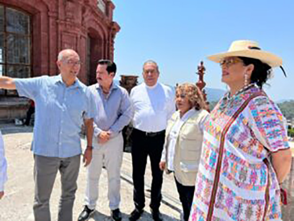 Iniciala rehabilitación del curato de la parroquia de Santa Prisca