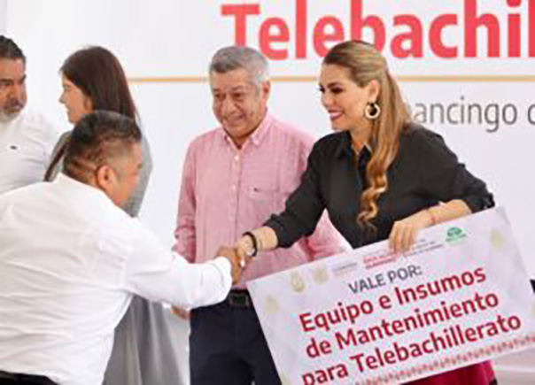 “No hay recursos para privilegios, hay recursos para mejorar el sector educativo que tanta falta le hace a Guerrero”: Evelyn Salgado