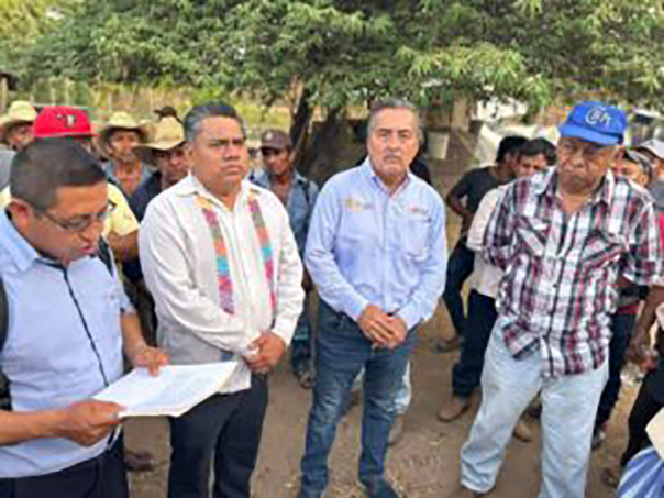 Titulares de SEDEPIA y CICAEG atendieron a habitantes de comunidades de Metlatonoc, Igualapa y Cochoapa el Grande