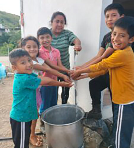 Construyó CAPASEG el sistema de agua de Puerto del Varal, en Heliodoro Castillo