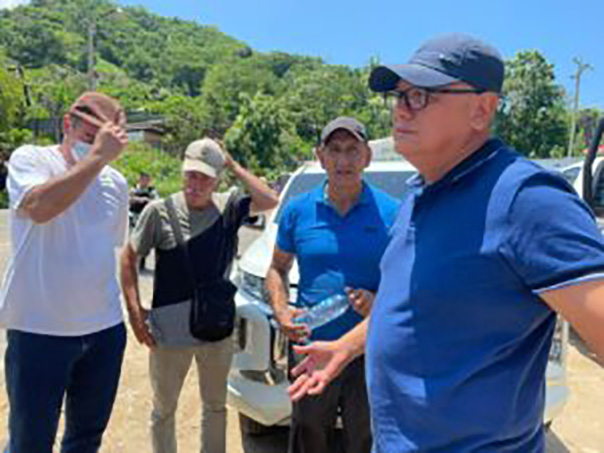 Director general de Gobernación, Francisco Rodríguez Cisneros mantiene comunicación con el dirigente de comisarios del corredor Santa Rosa en la región de la Costa Grande