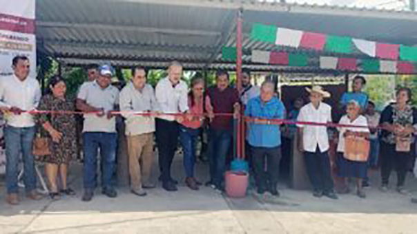 Entrega CAPASEG sistema de agua potable de Cuexcontlán, municipio de Tepecoacuilco