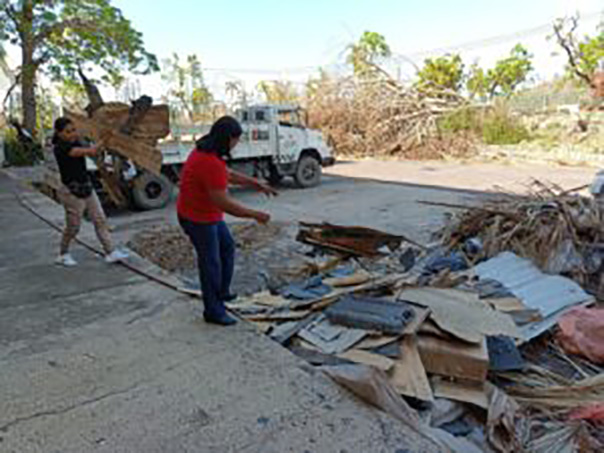 Orquesta Filarmónica de Acapulco continúa realizando labores de limpieza y retiro de escombros