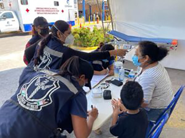 Se brinda atención medica los siete días de la semana sobre el bulevar de Las Naciones