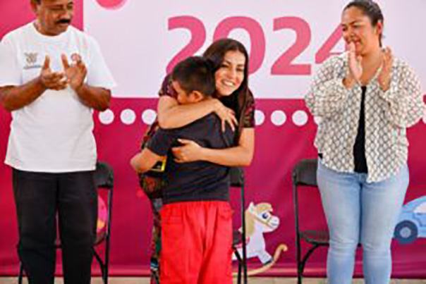 Encabeza Liz Salgado la Gira del Juguete 2024 en Ejido Viejo en la región de la Costa Grande