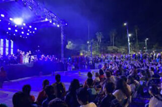 Familias acapulqueñas y turistas celebran el amor por Acapulco con la OFA